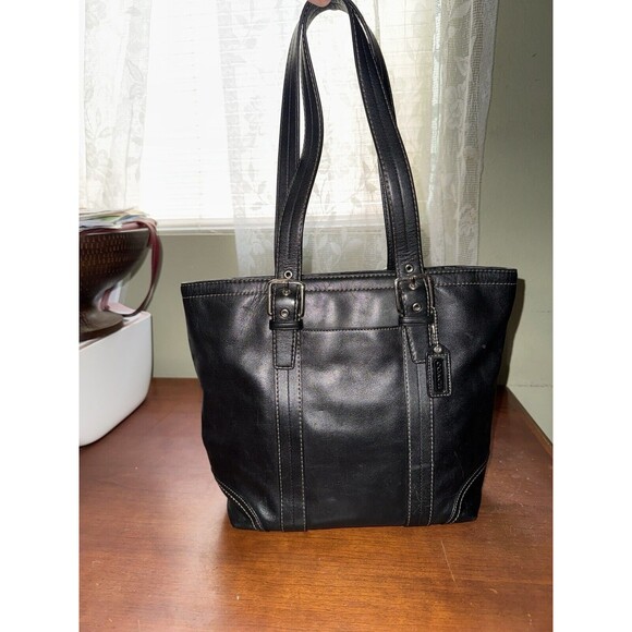 Coach Hampton Cowhide Leather Shoulder Bag With Adjustable Straps F11201 EUC
